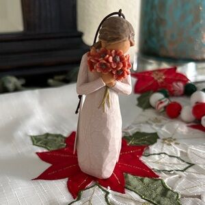 Willow Tree Surrounded by love Figurine with Red Bouquet